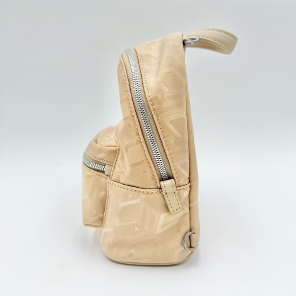 MCM convertible backpack - Picture 5 of 9